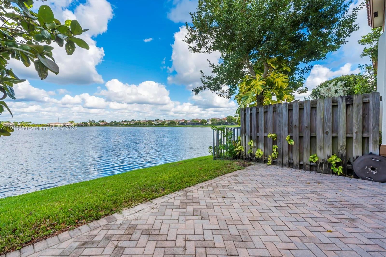 DEBUYS PLAT - Residential Lease