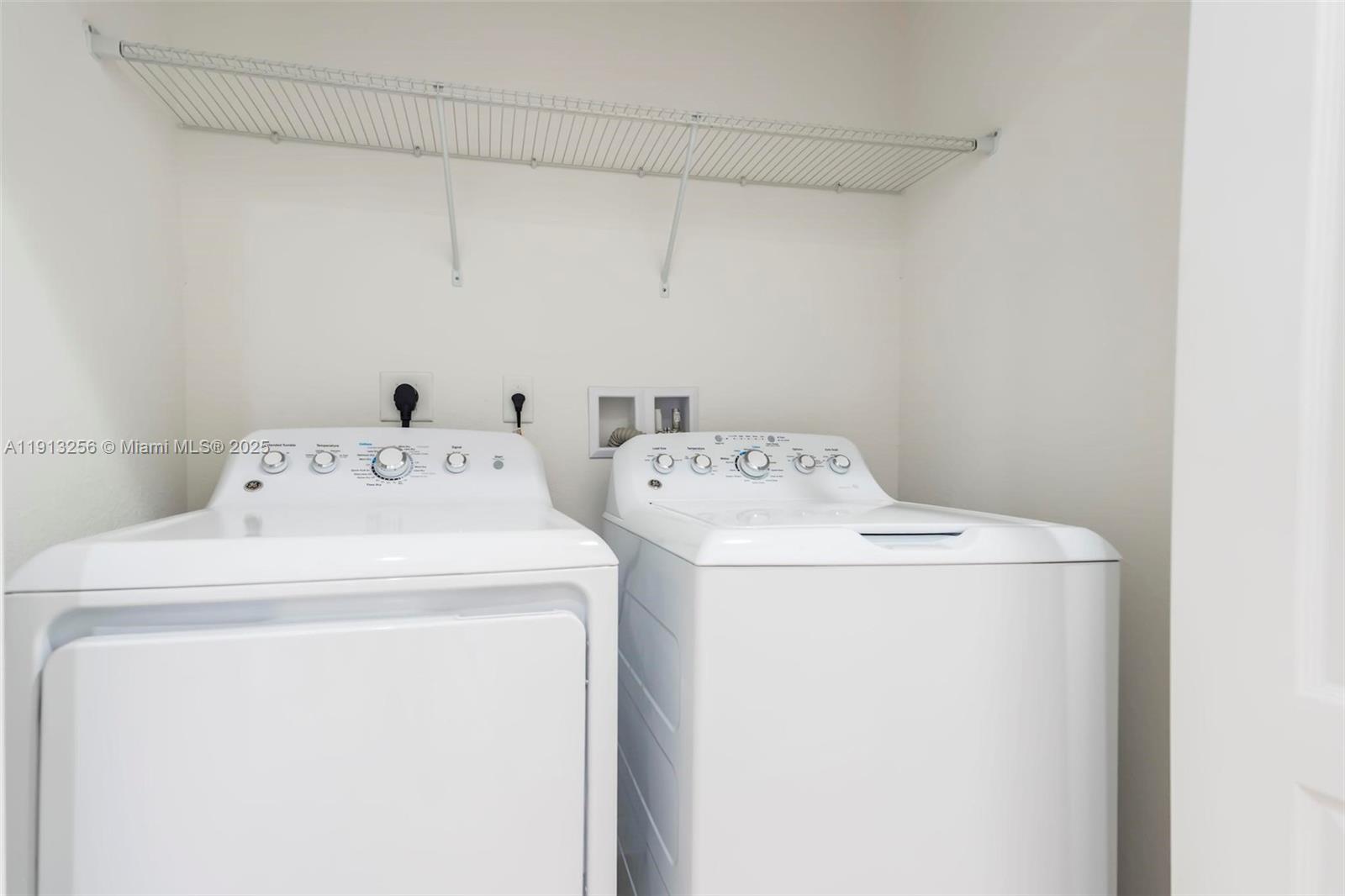 DEBUYS PLAT - Residential Lease