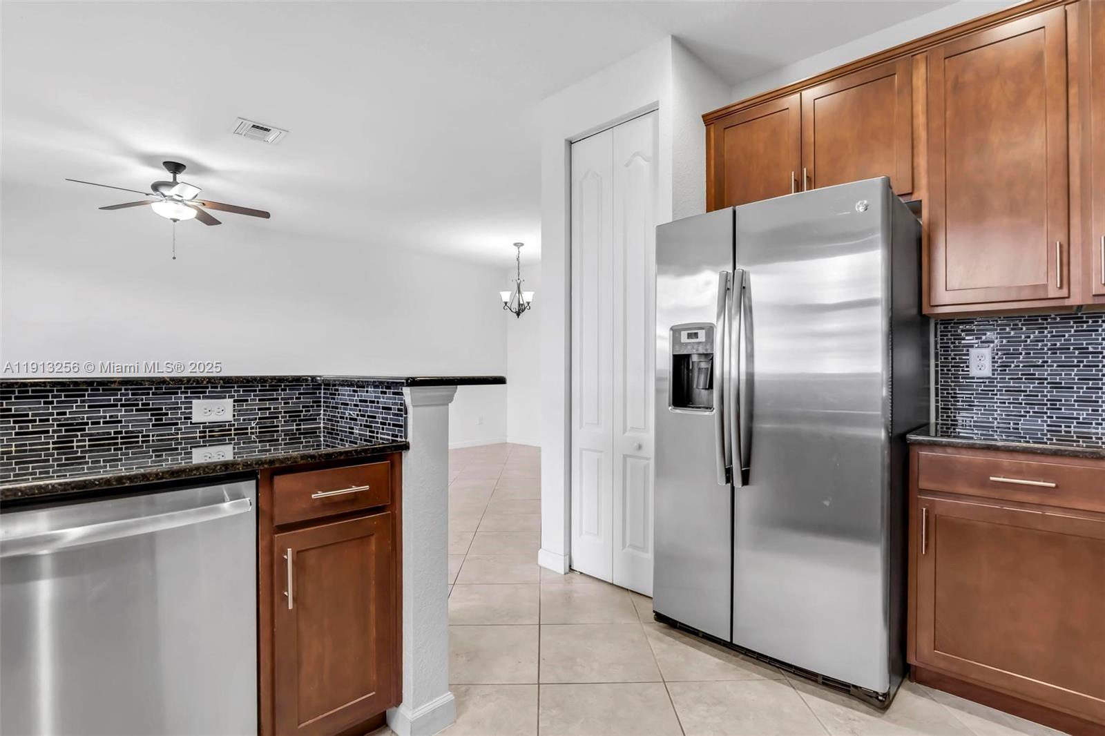 DEBUYS PLAT - Residential Lease