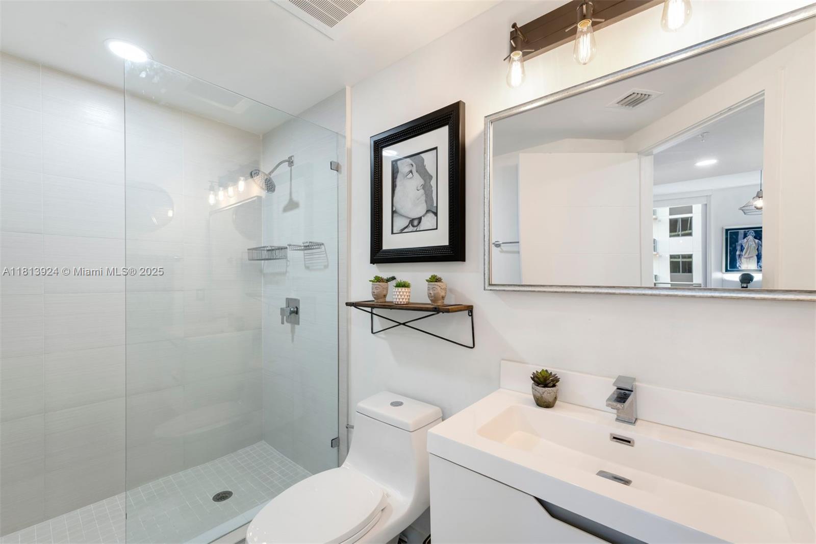BRICKELL TEN CONDO - Residential Lease