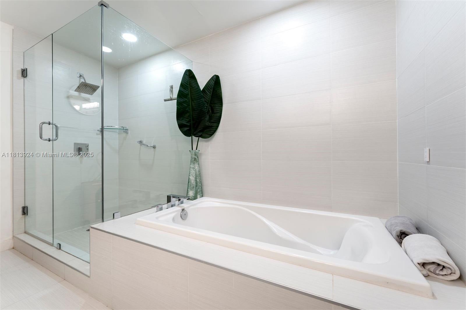 BRICKELL TEN CONDO - Residential Lease
