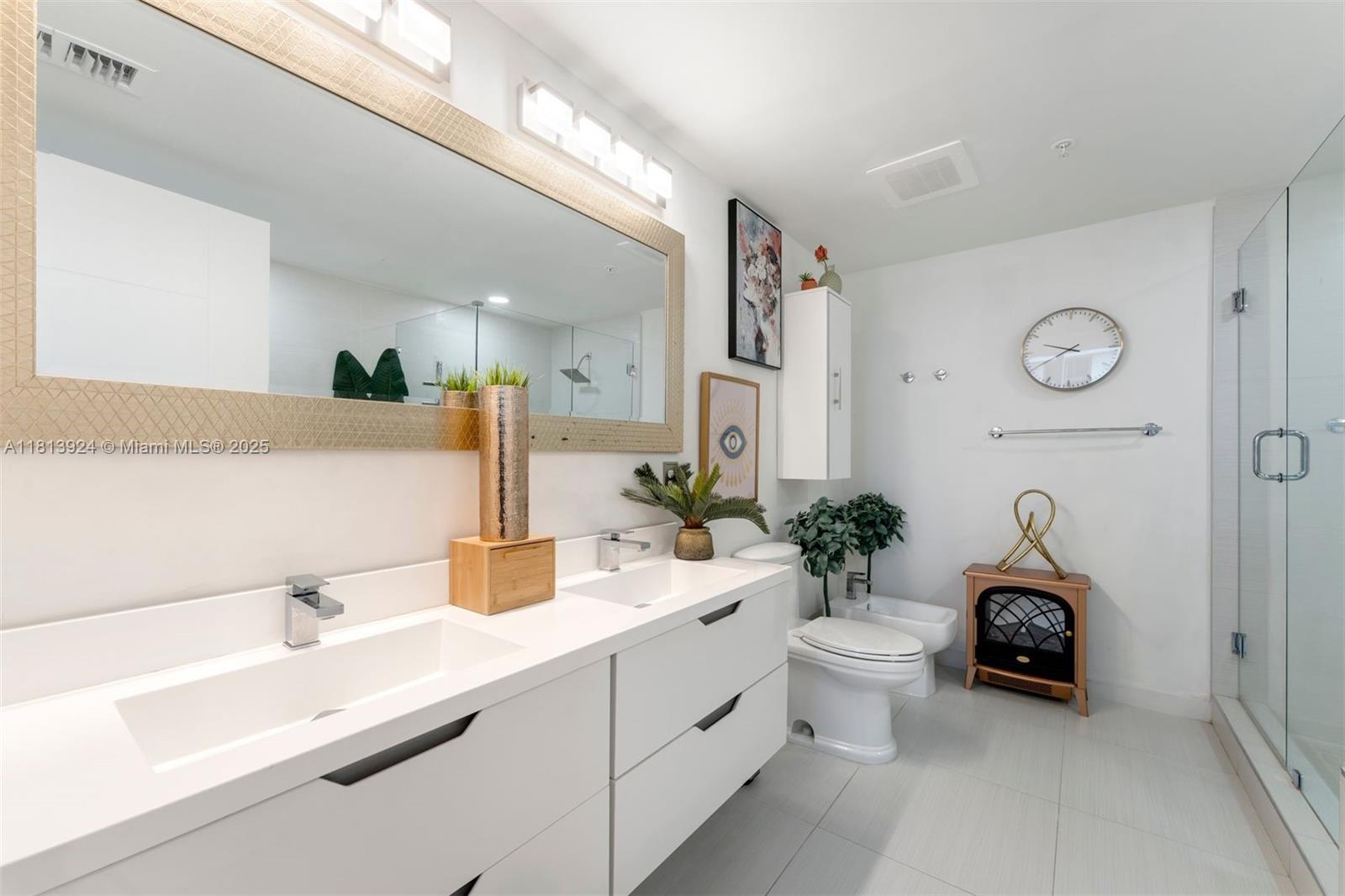 BRICKELL TEN CONDO - Residential Lease