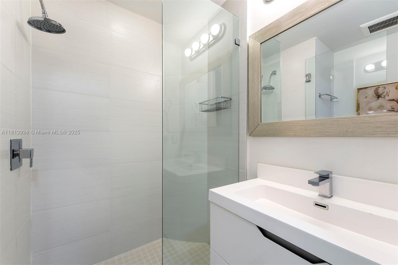 BRICKELL TEN CONDO - Residential Lease