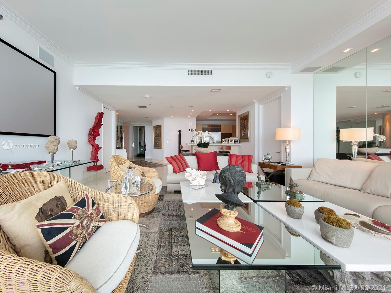 CONTINUUM SOUTH TOWER - Residential