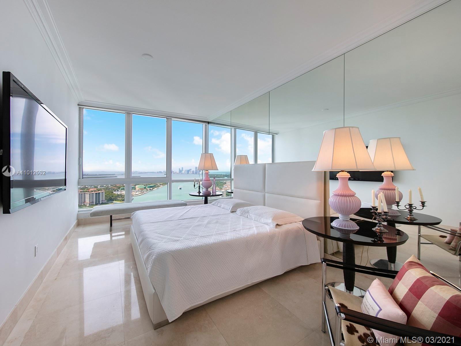 CONTINUUM SOUTH TOWER - Residential