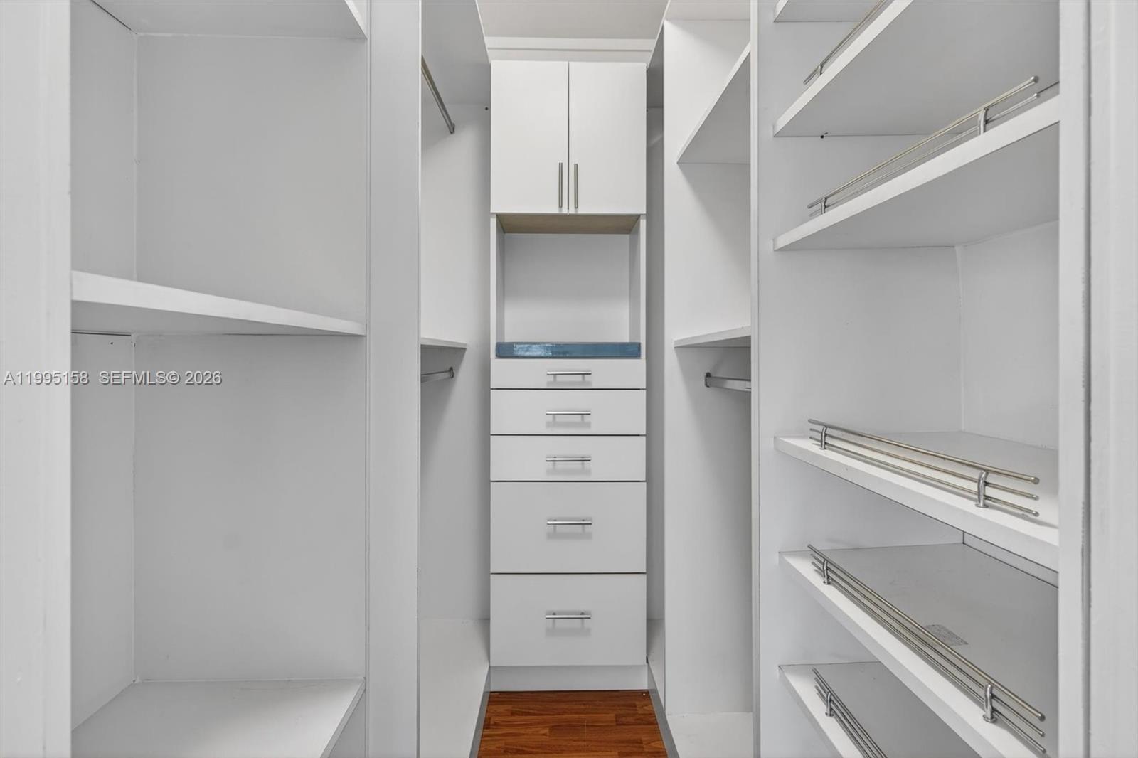 HILLTOP CONDO - Residential