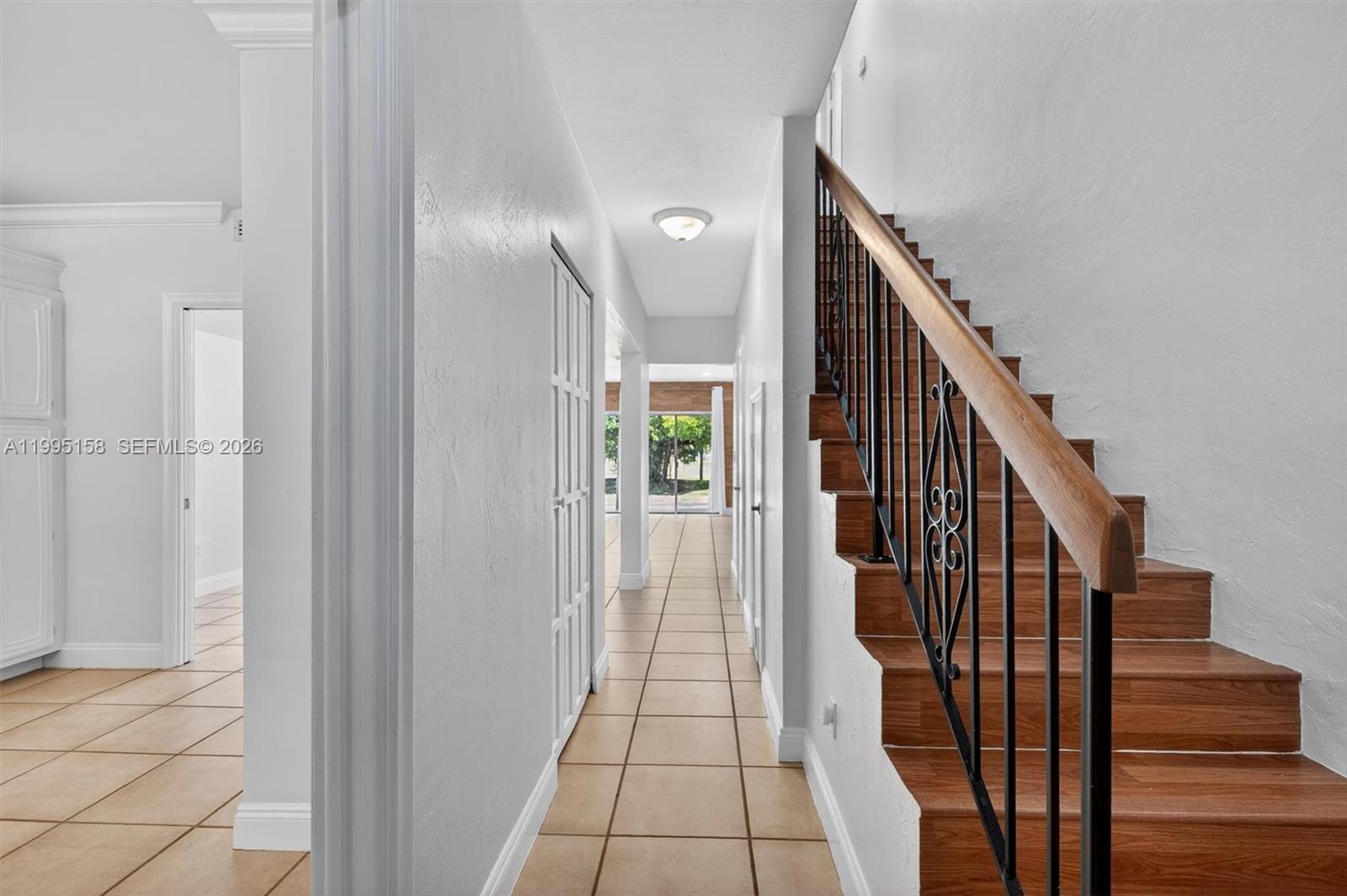 HILLTOP CONDO - Residential