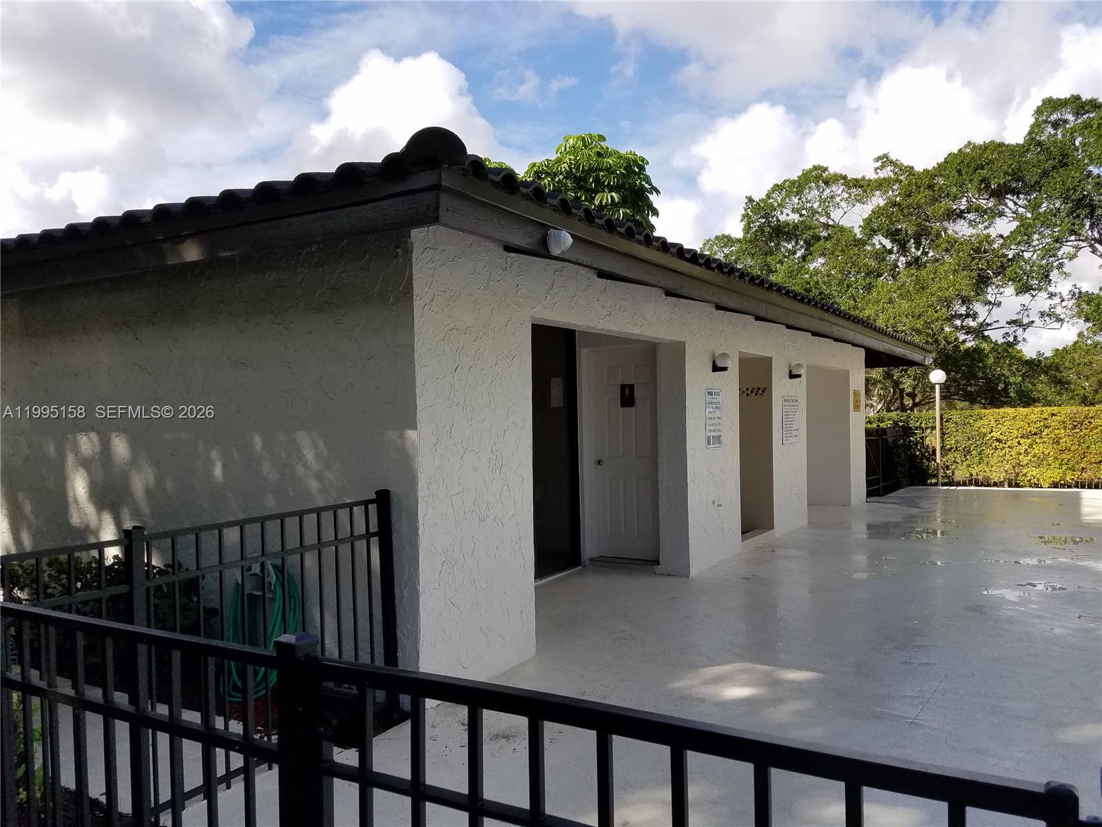 HILLTOP CONDO - Residential
