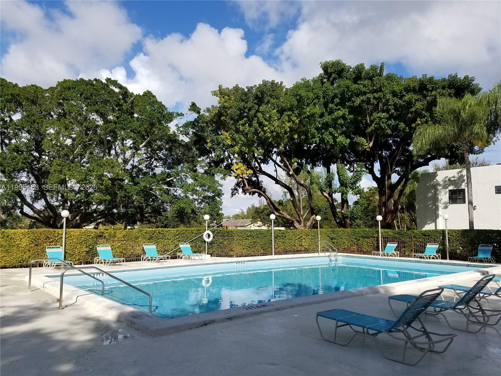 HILLTOP CONDO - Residential