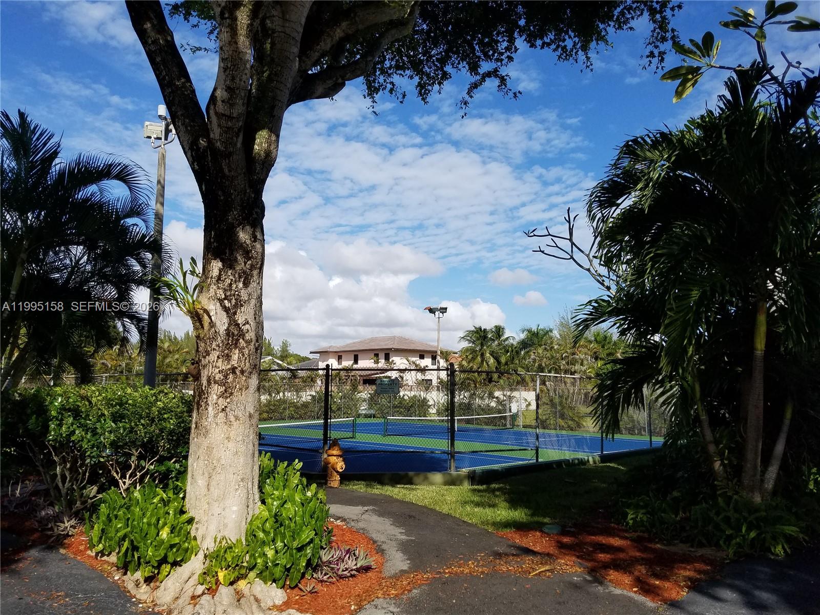 HILLTOP CONDO - Residential