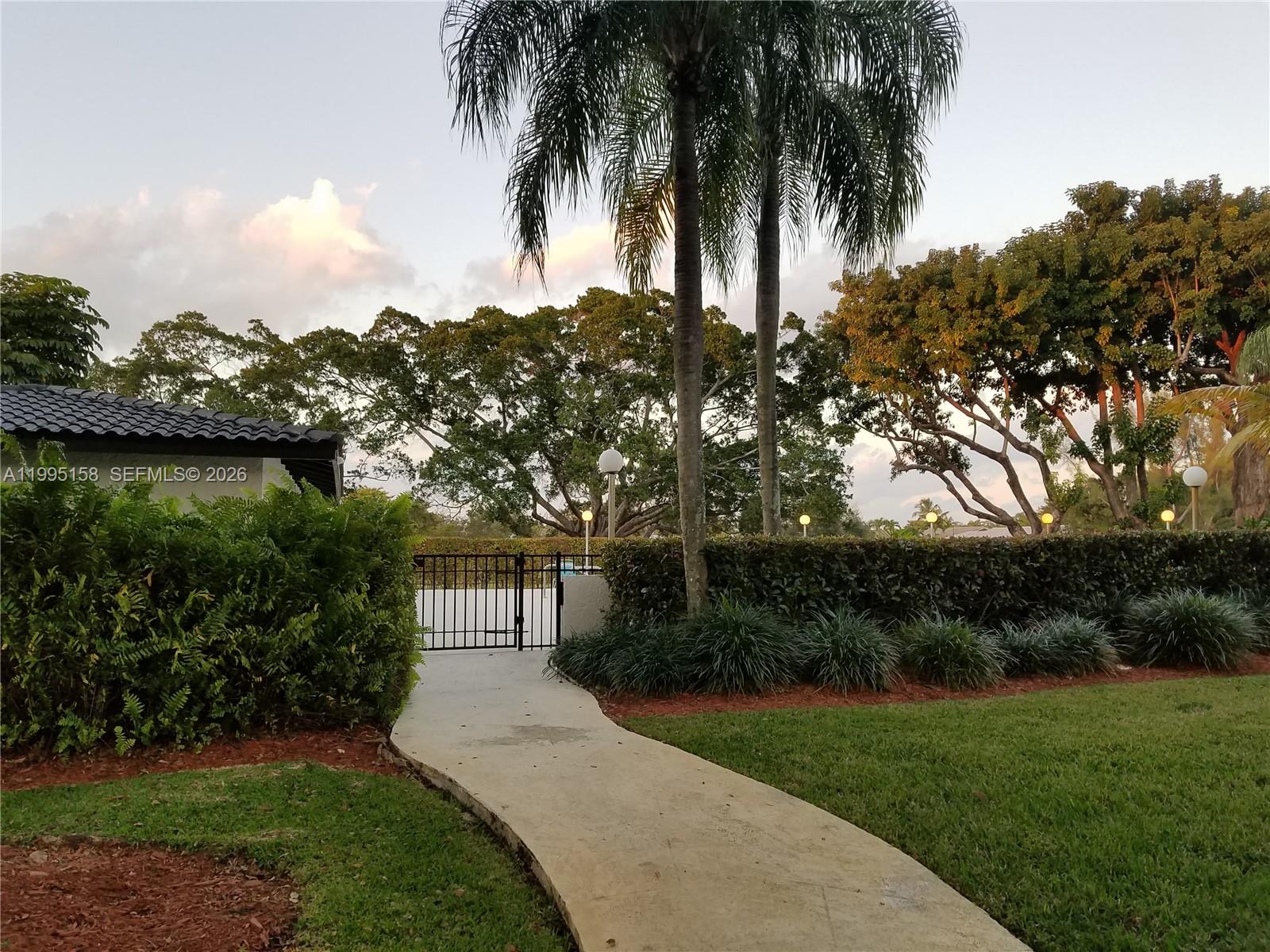 HILLTOP CONDO - Residential