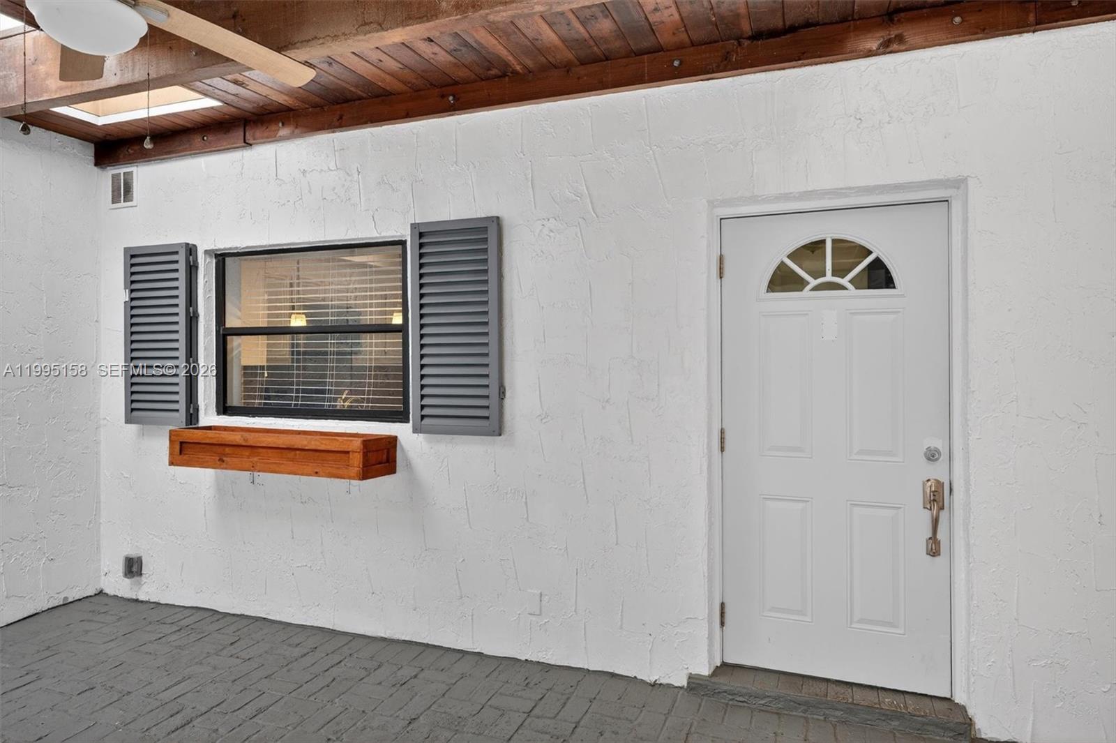 HILLTOP CONDO - Residential