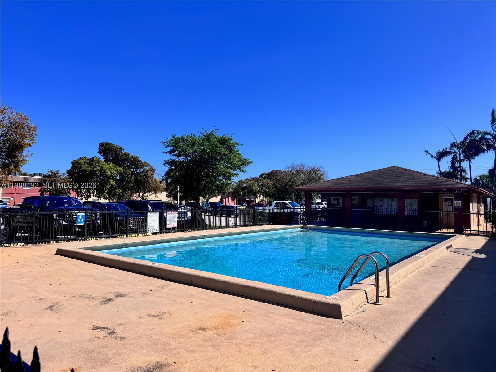 COURTS AT OAKLAND PARK - Residential Lease