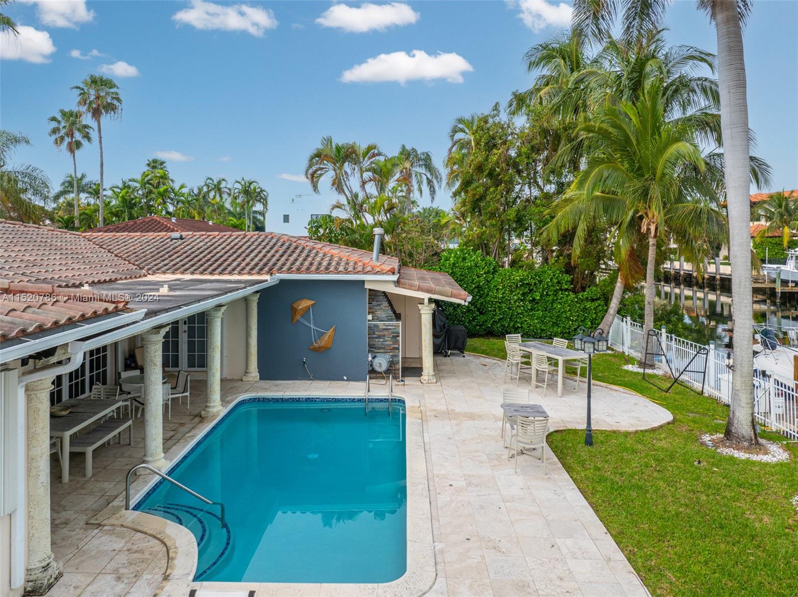 EASTERN SHORES 1ST ADDN - Residential