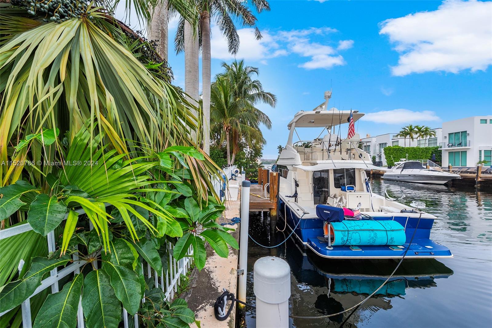 EASTERN SHORES 1ST ADDN - Residential