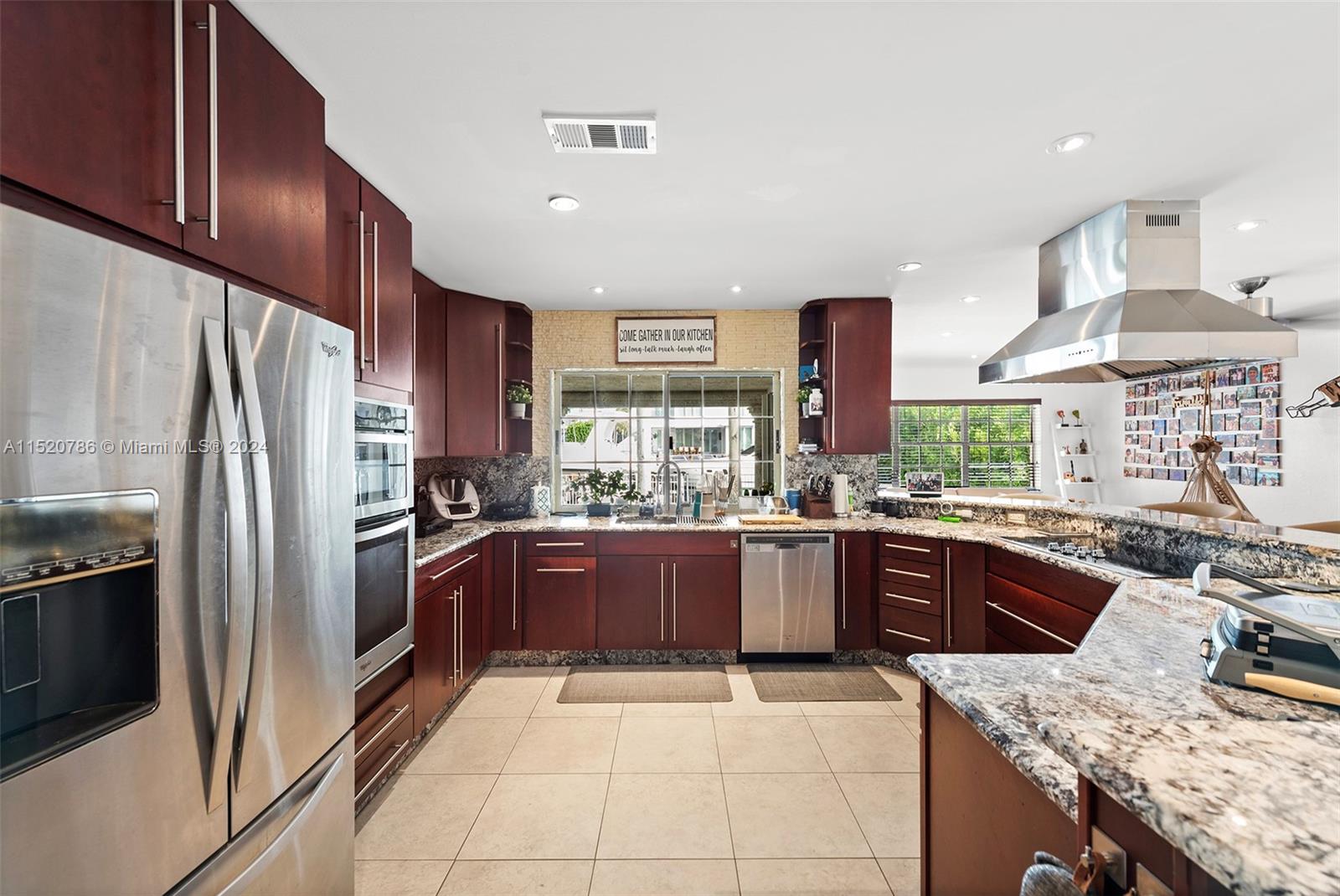 EASTERN SHORES 1ST ADDN - Residential