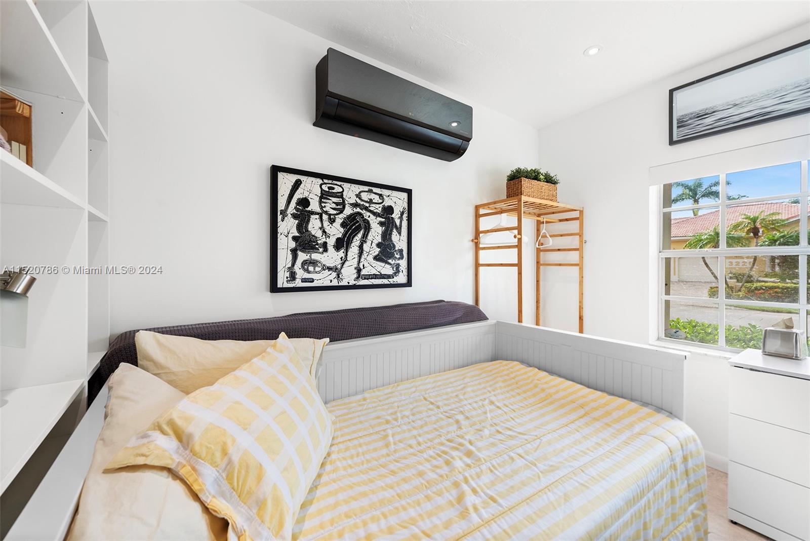 EASTERN SHORES 1ST ADDN - Residential