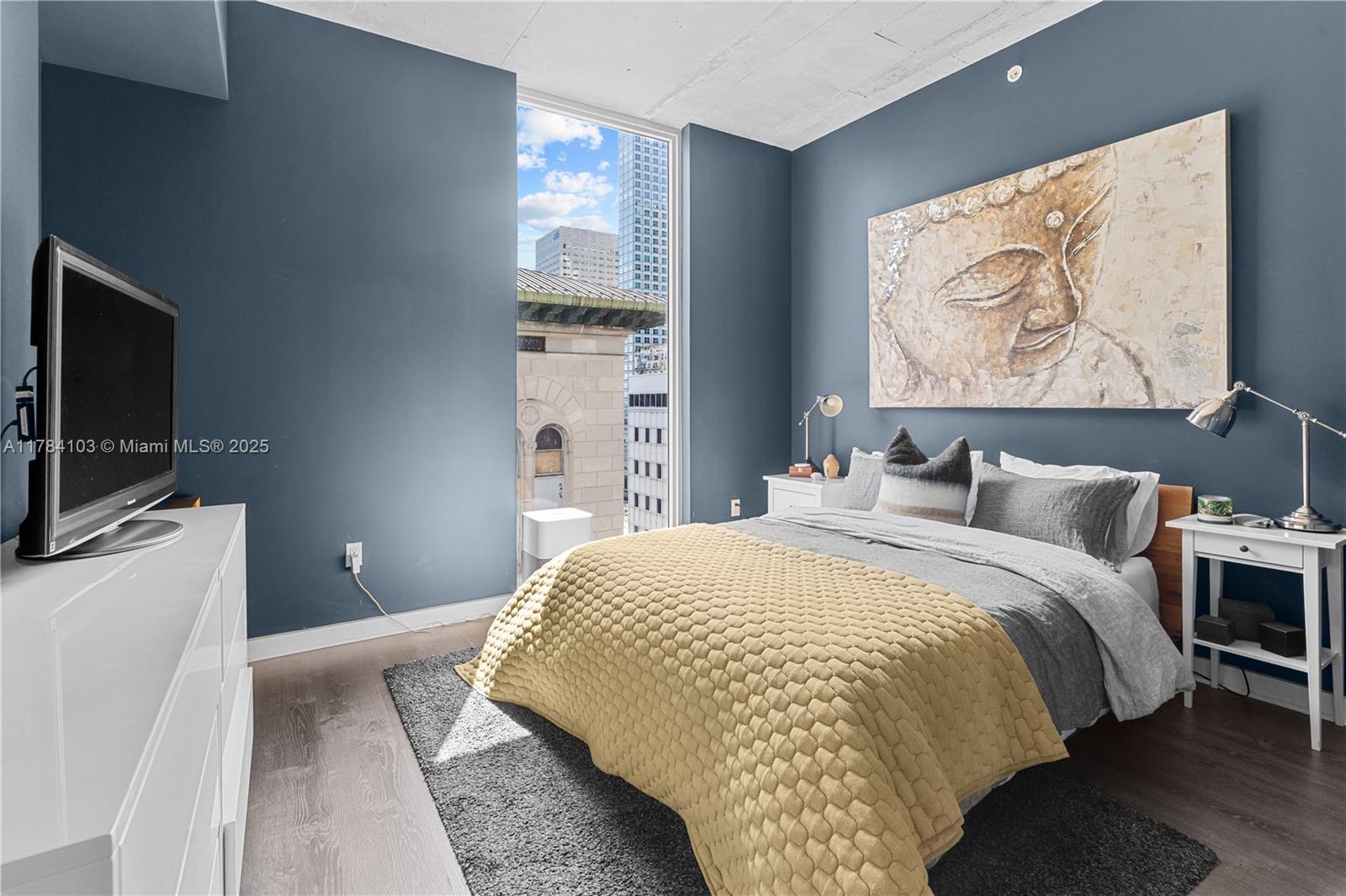 Property for Sale at 151 Se 1st St 1402, Miami, Broward County, Florida - Bedrooms: 2 
Bathrooms: 1  - $425,000