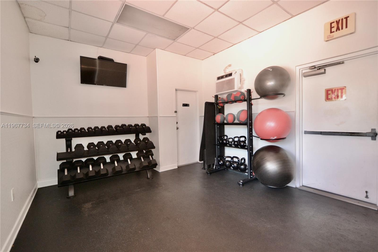 VIZCAYA AT THE HAMMOCKS 1 - Residential