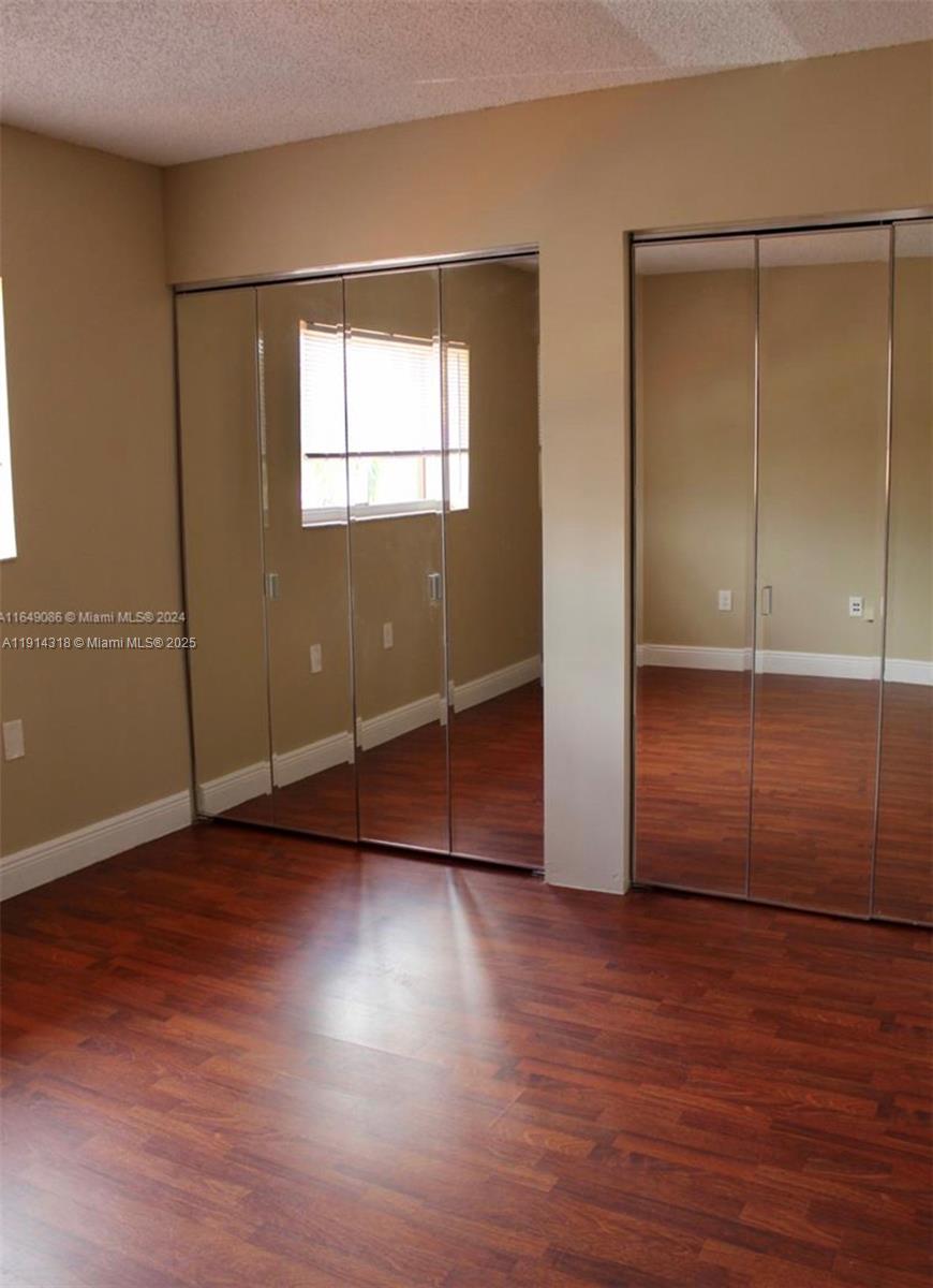 LAGUNA POINTE AT CALIF CL - Residential Lease