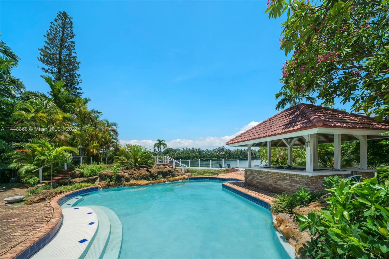 ALTOS DEL MAR NO 5 - Residential