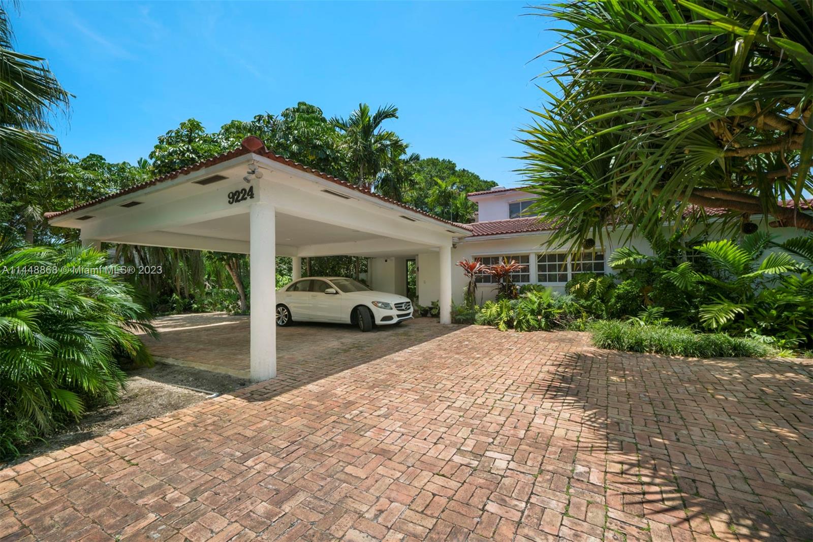 ALTOS DEL MAR NO 5 - Residential