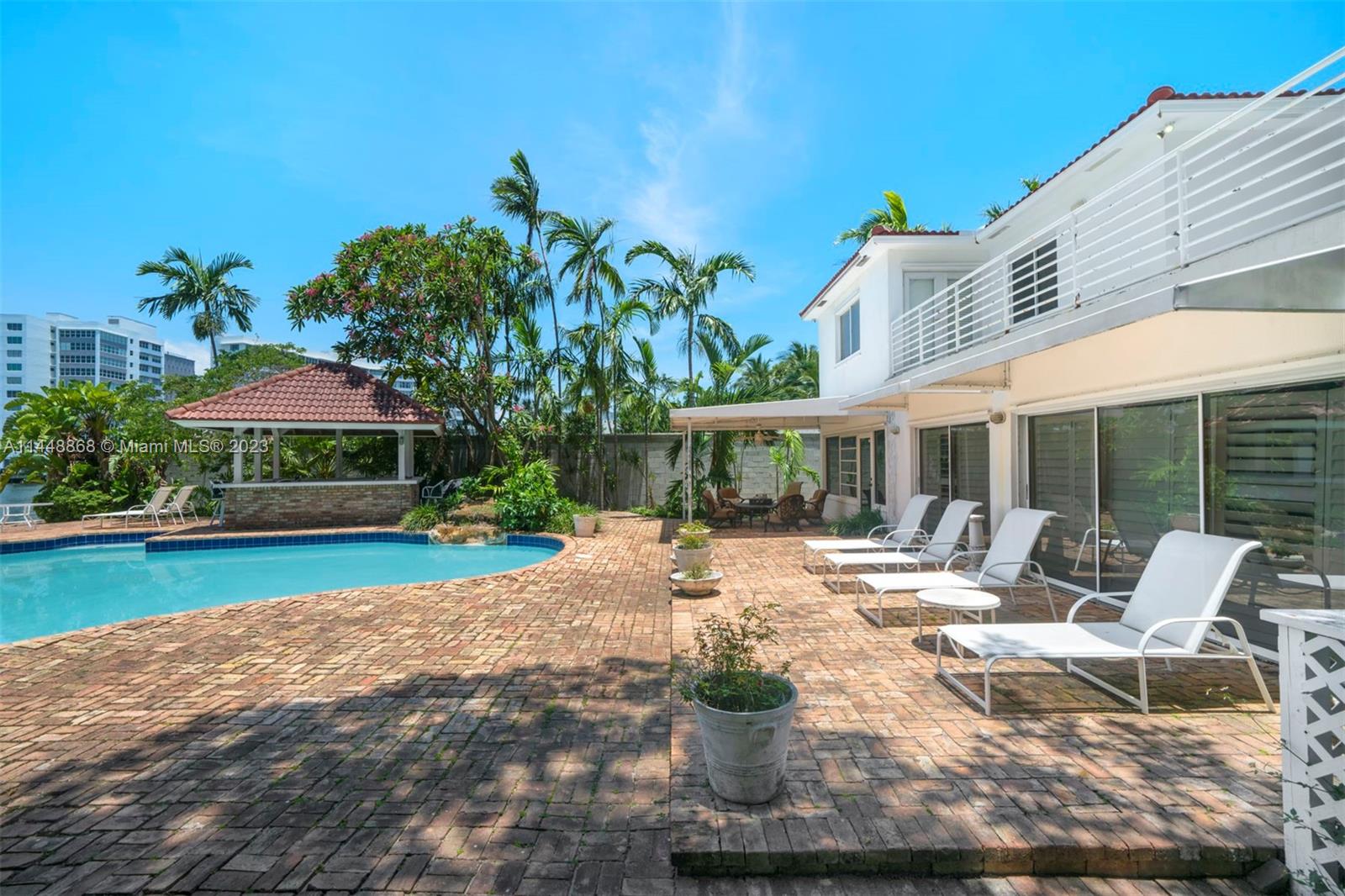 ALTOS DEL MAR NO 5 - Residential