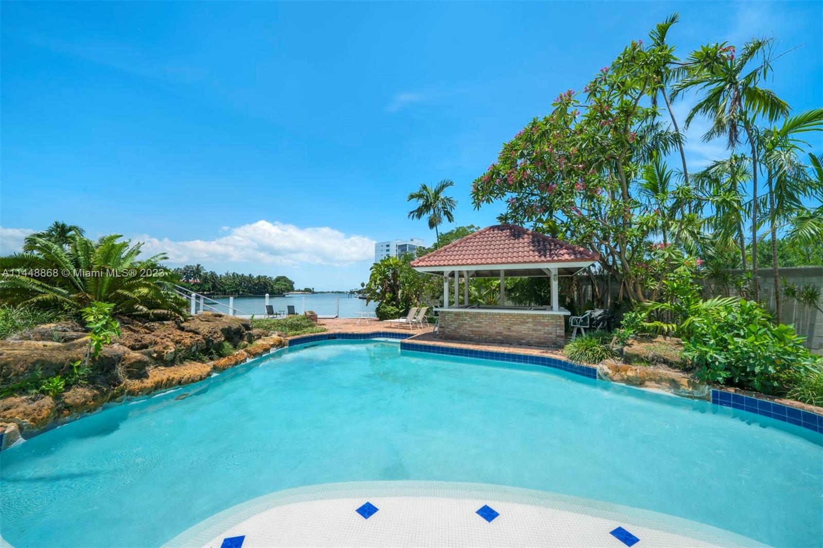 ALTOS DEL MAR NO 5 - Residential