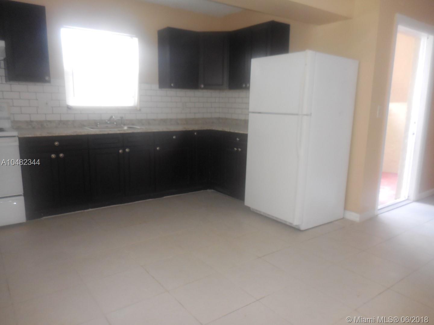 CORAL SPRINGS SUB 1 - Residential Lease