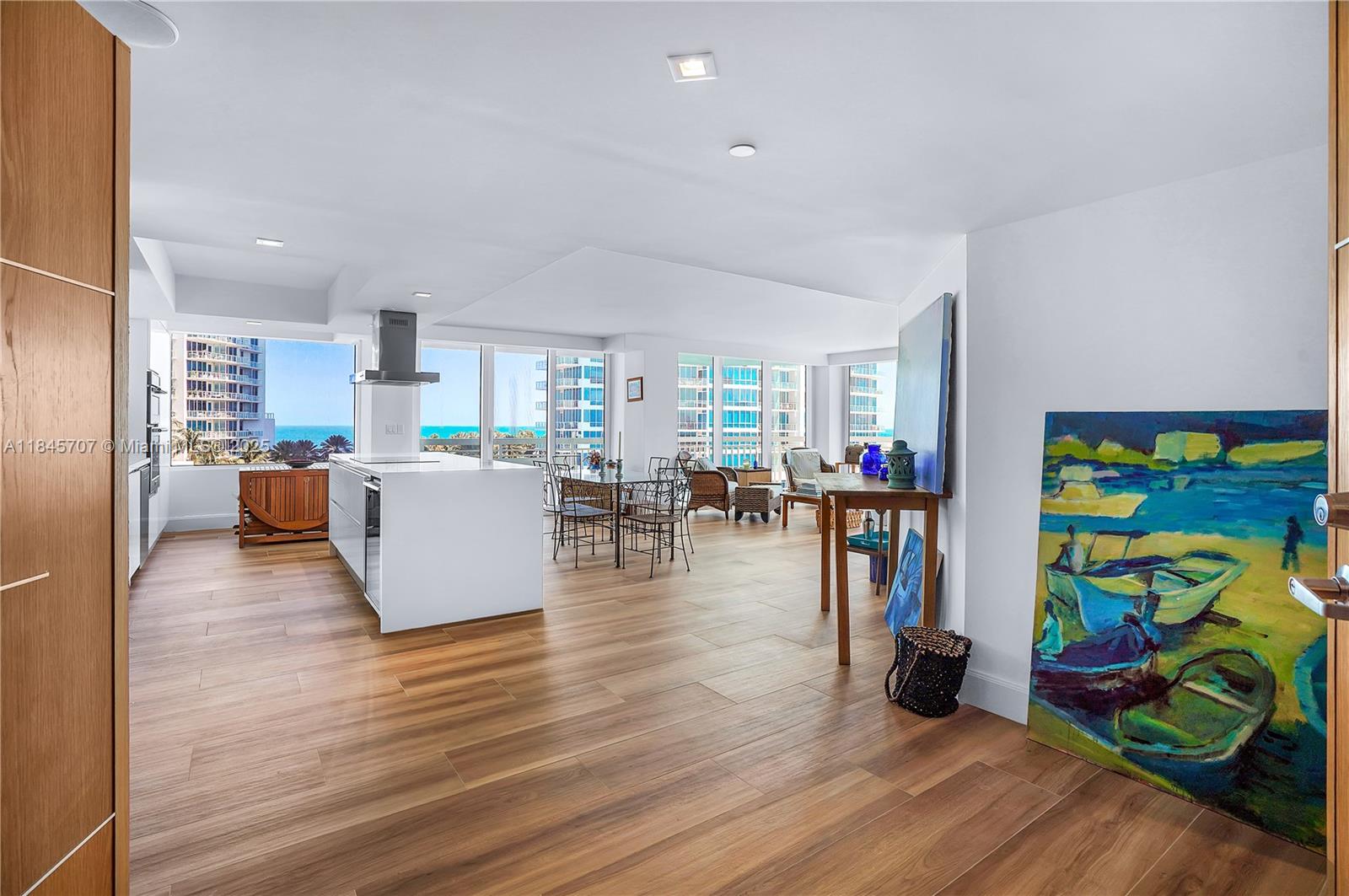 400 S Pointe Dr 704