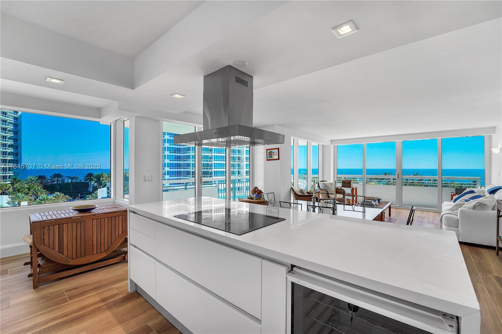 400 S Pointe Dr 704