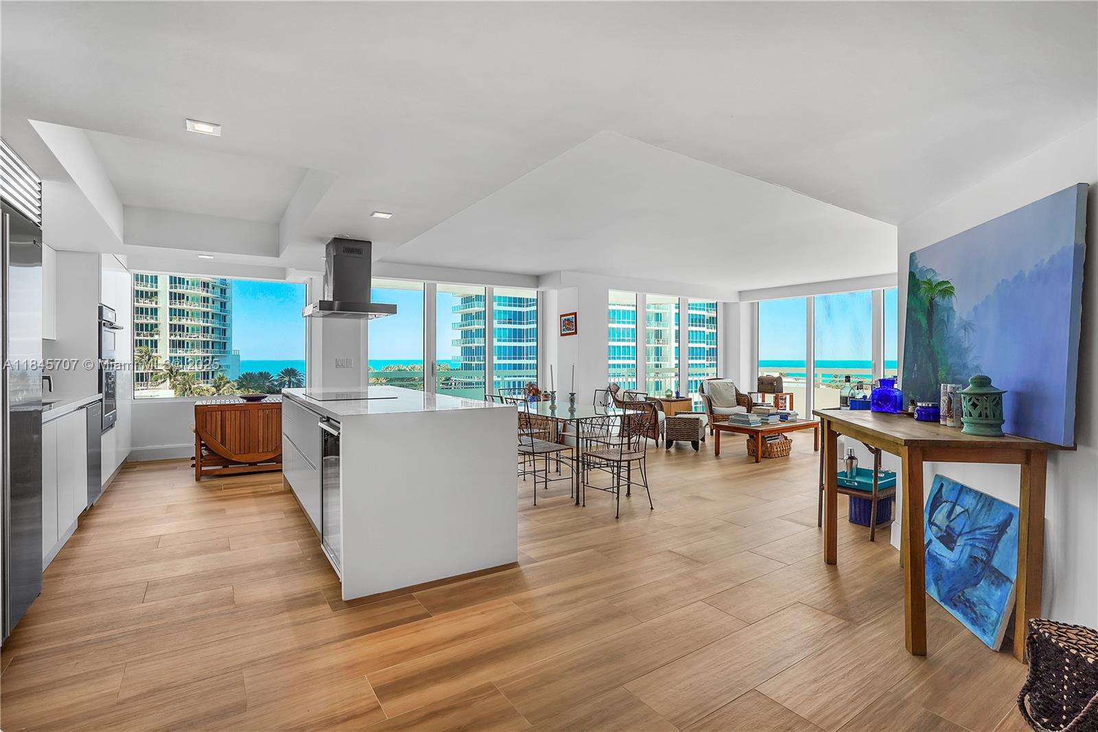 400 S Pointe Dr 704