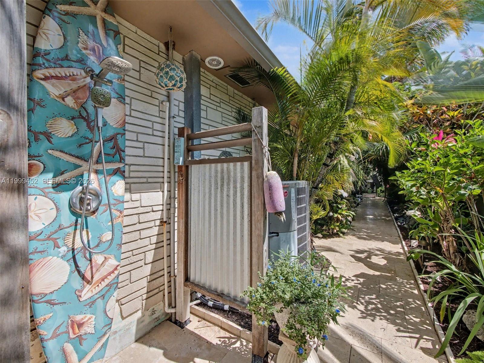 PALM BEACH SHORES - Residential