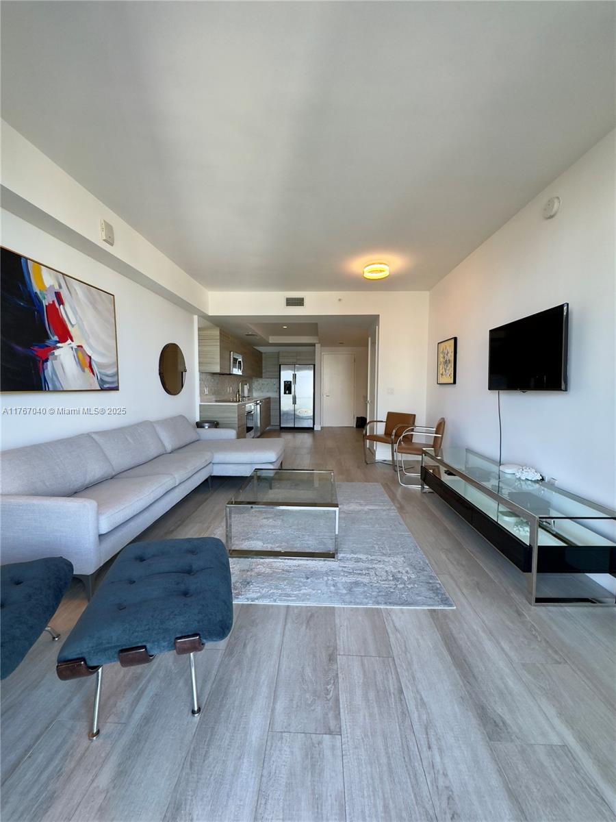 3401 MIDTOWN CONDO - Residential Lease
