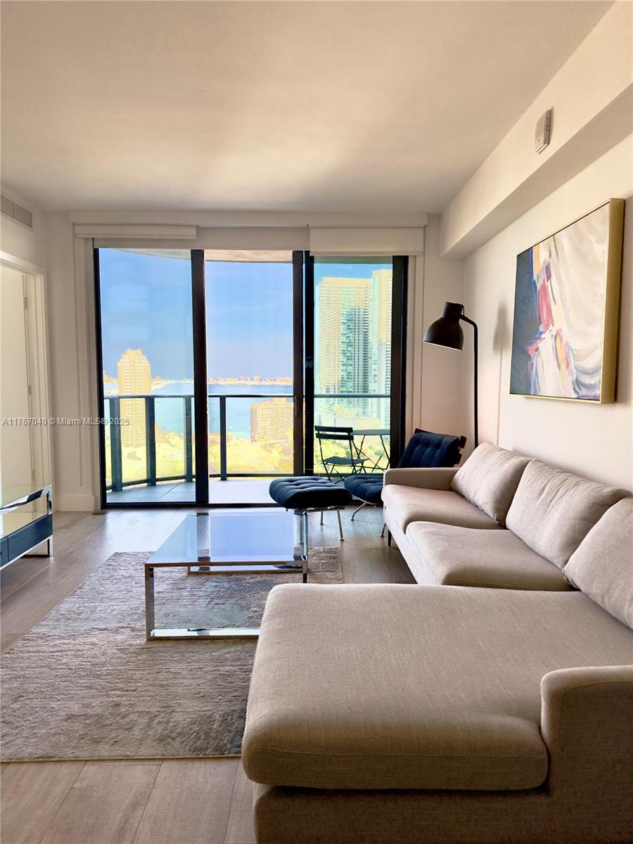 3401 MIDTOWN CONDO - Residential Lease