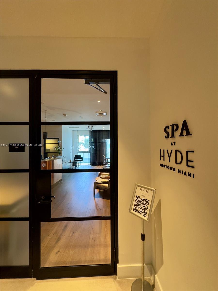 3401 MIDTOWN CONDO - Residential Lease