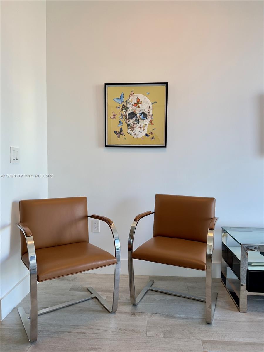 3401 MIDTOWN CONDO - Residential Lease