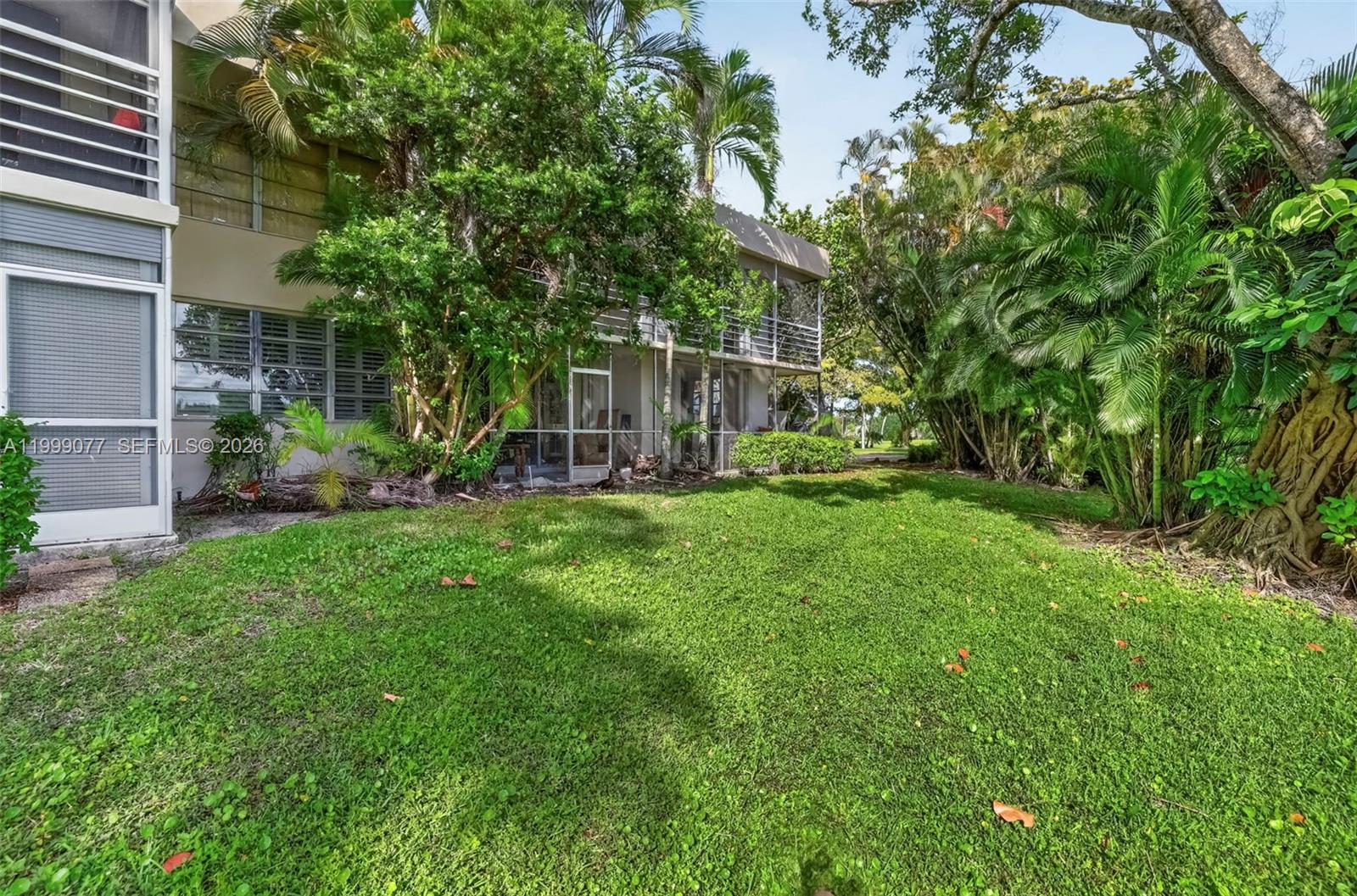 NO 95 PALM-AIRE COUNTRY C - Residential