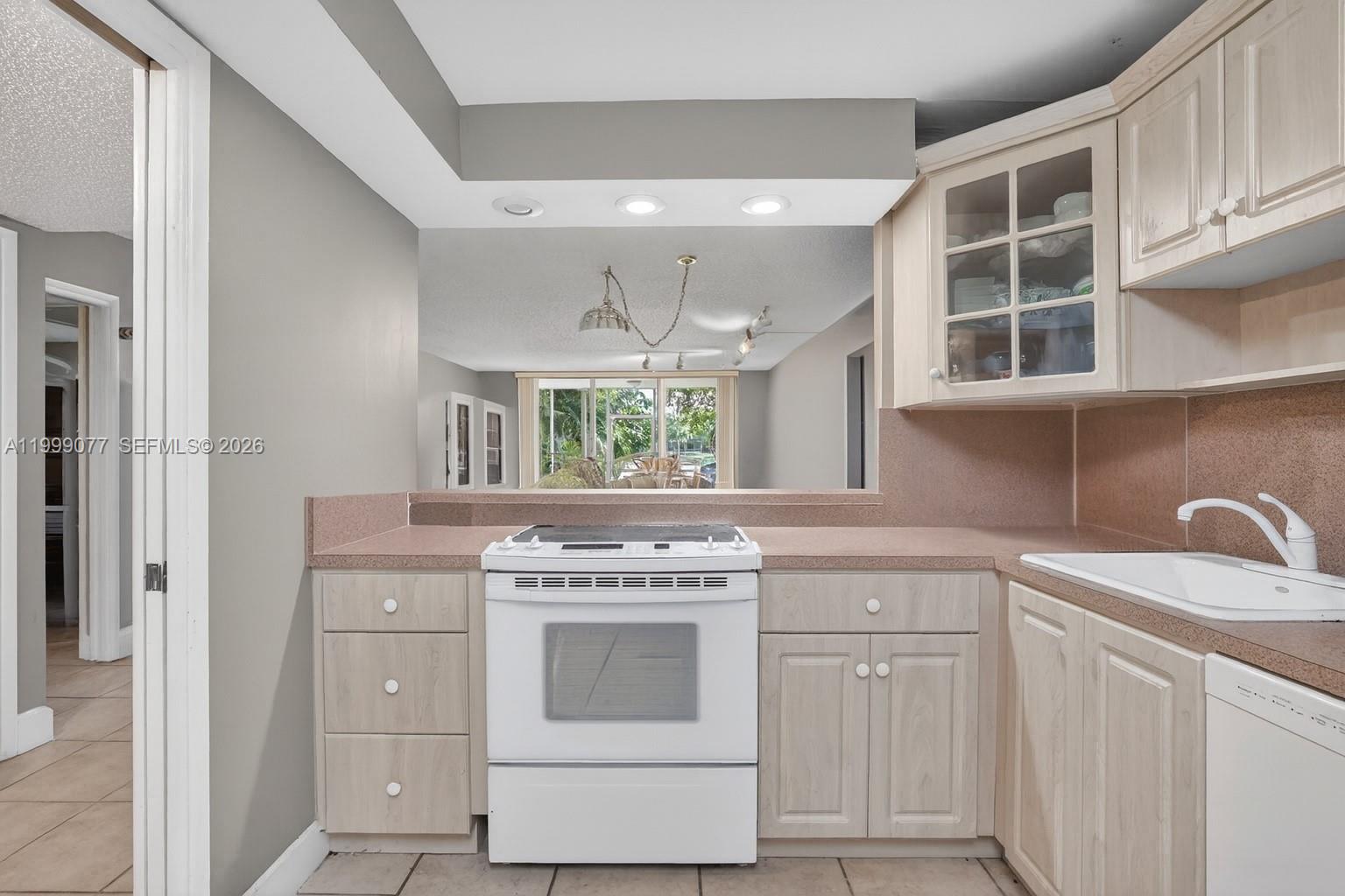 NO 95 PALM-AIRE COUNTRY C - Residential