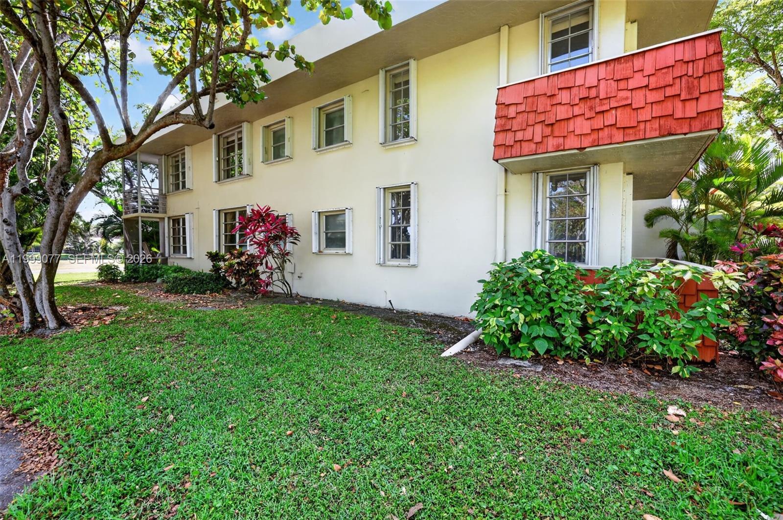 NO 95 PALM-AIRE COUNTRY C - Residential