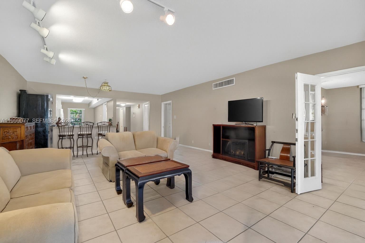 NO 95 PALM-AIRE COUNTRY C - Residential