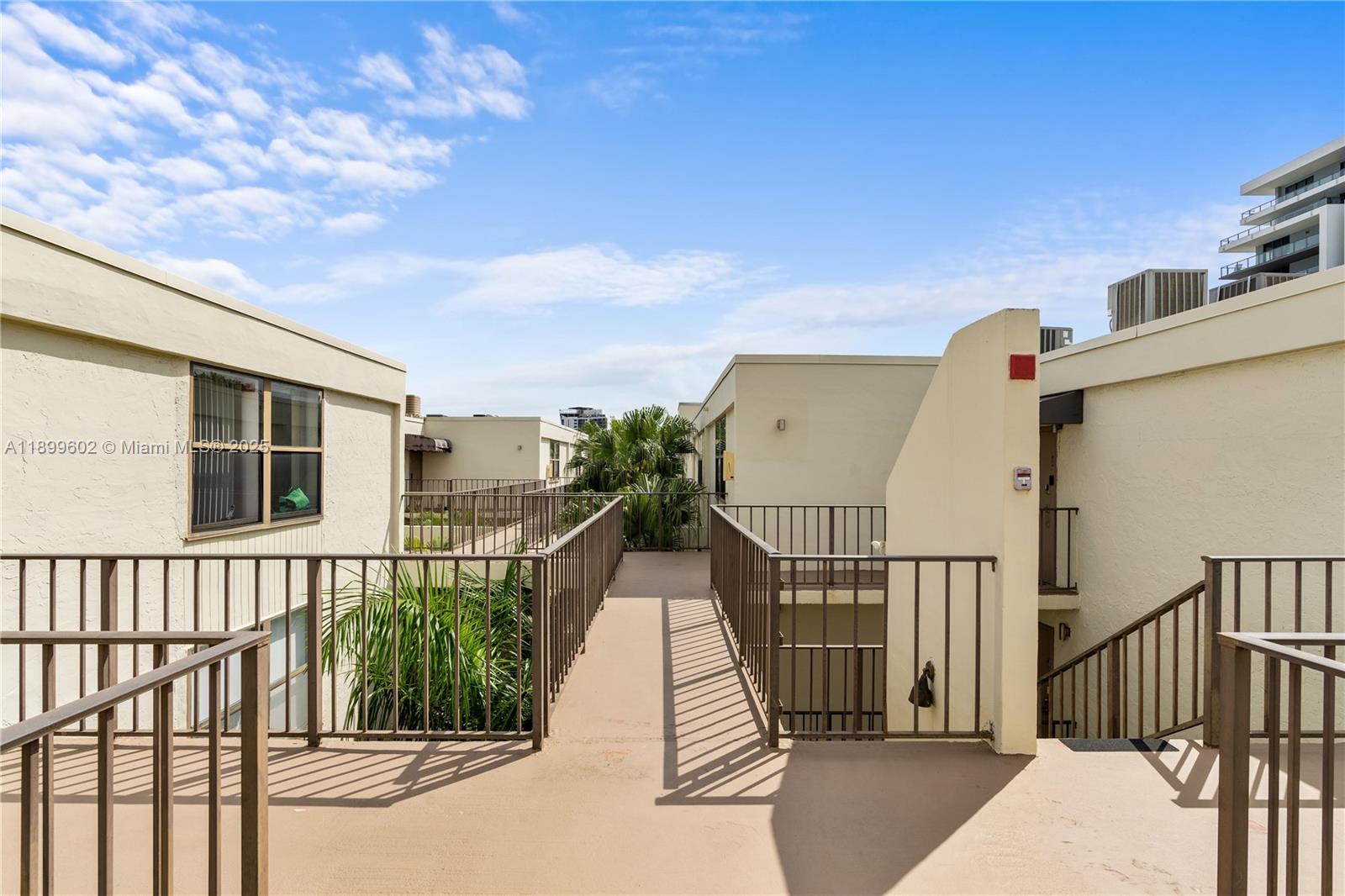 VILLA DORADA CONDO NO 2 - Residential