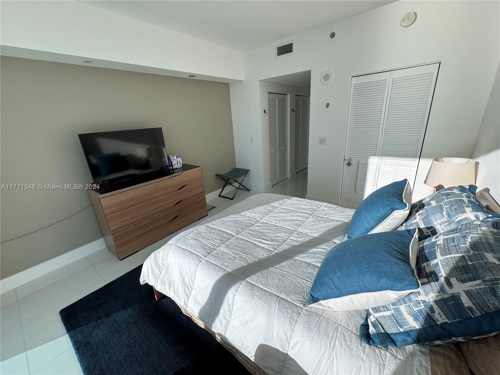 THE PLAZA 851 BRICKELL CO - Residential