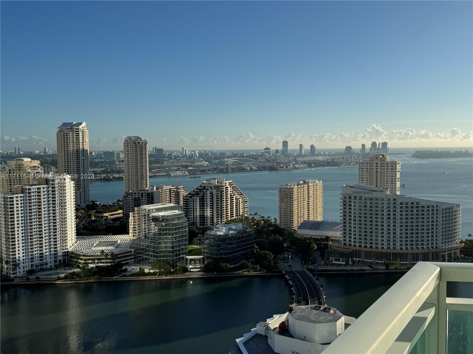 THE PLAZA 851 BRICKELL CO - Residential