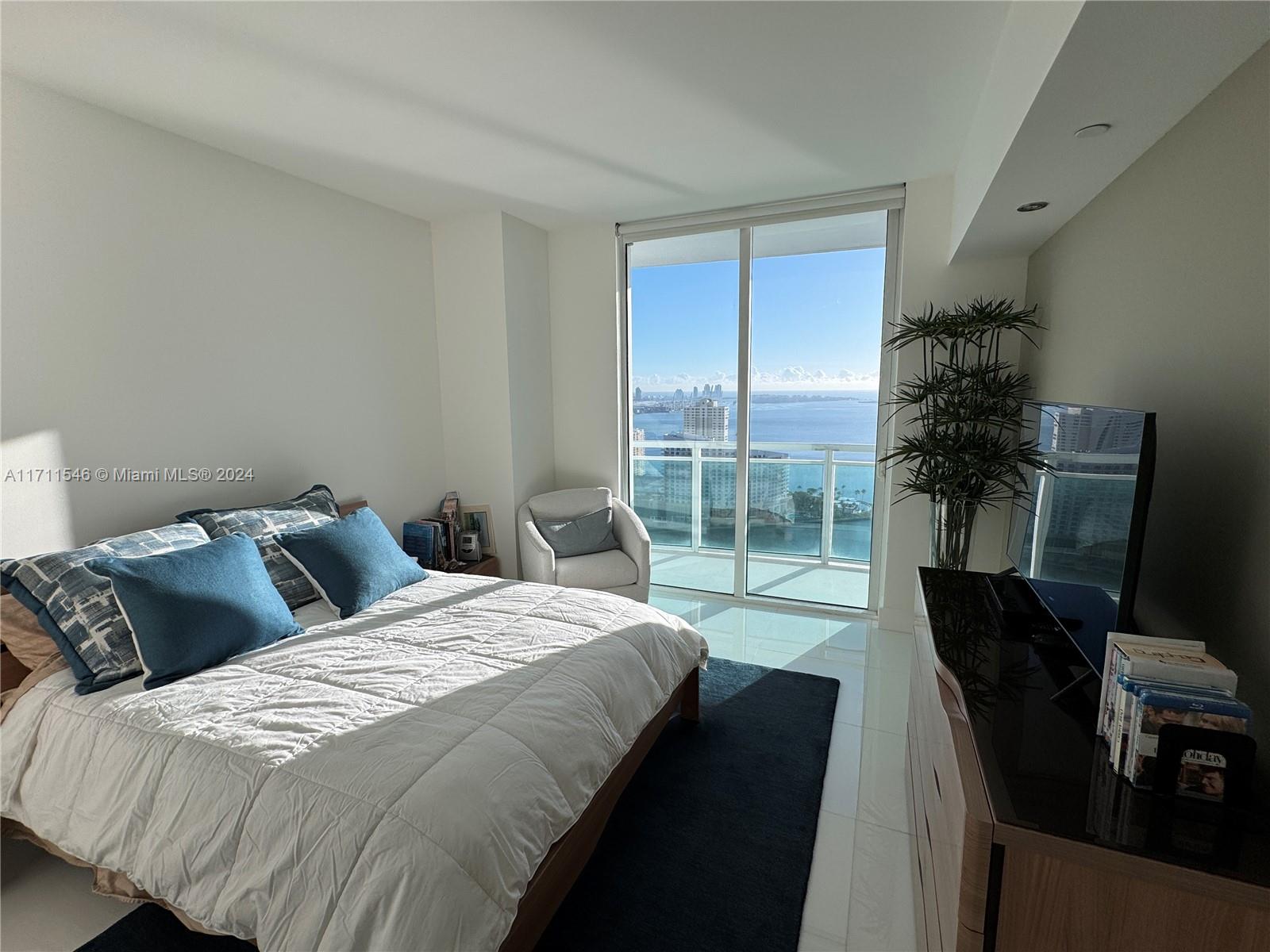THE PLAZA 851 BRICKELL CO - Residential