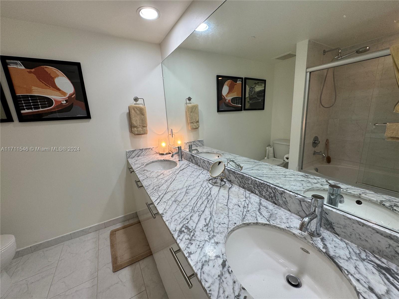THE PLAZA 851 BRICKELL CO - Residential
