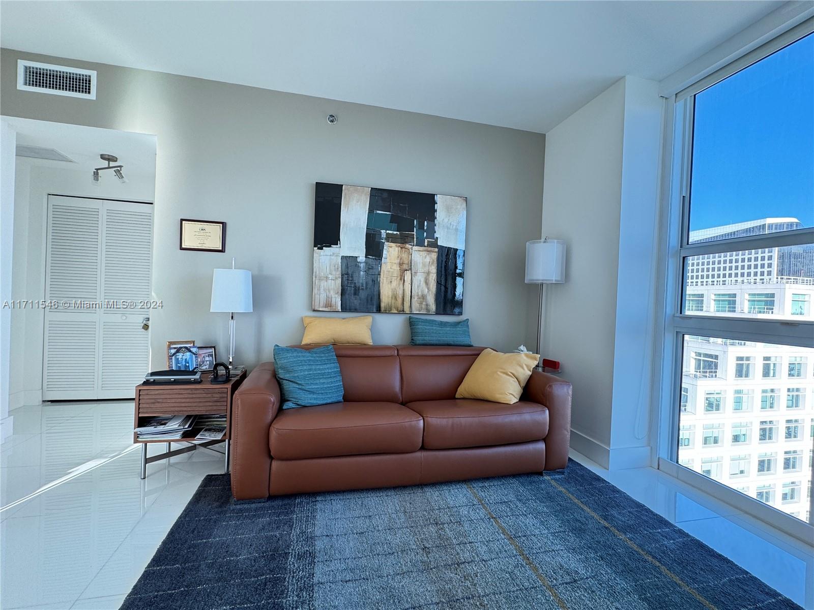 THE PLAZA 851 BRICKELL CO - Residential