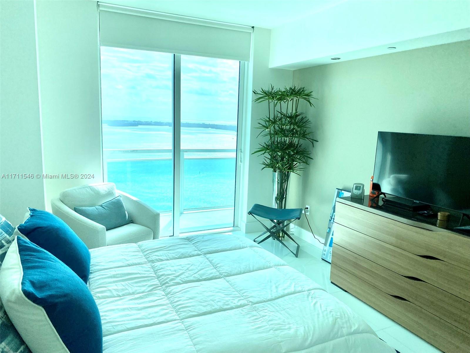 THE PLAZA 851 BRICKELL CO - Residential