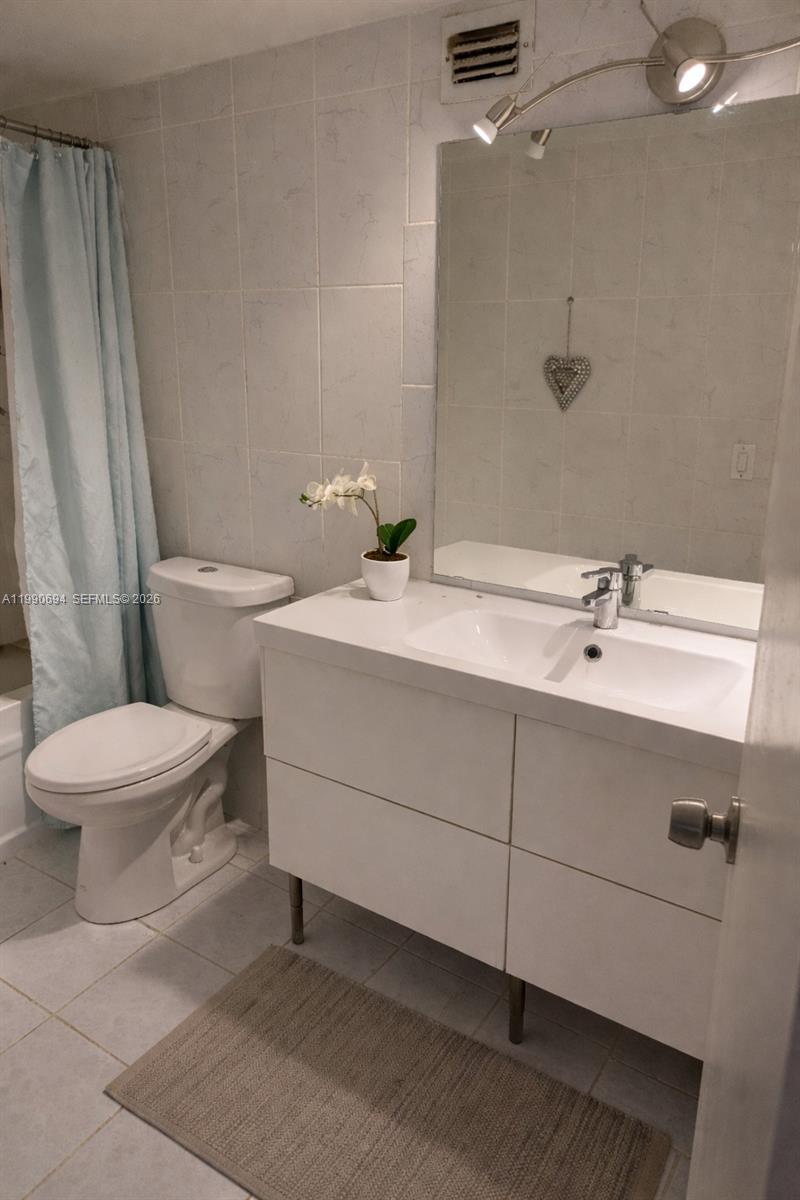 701 Three Islands Blvd 510