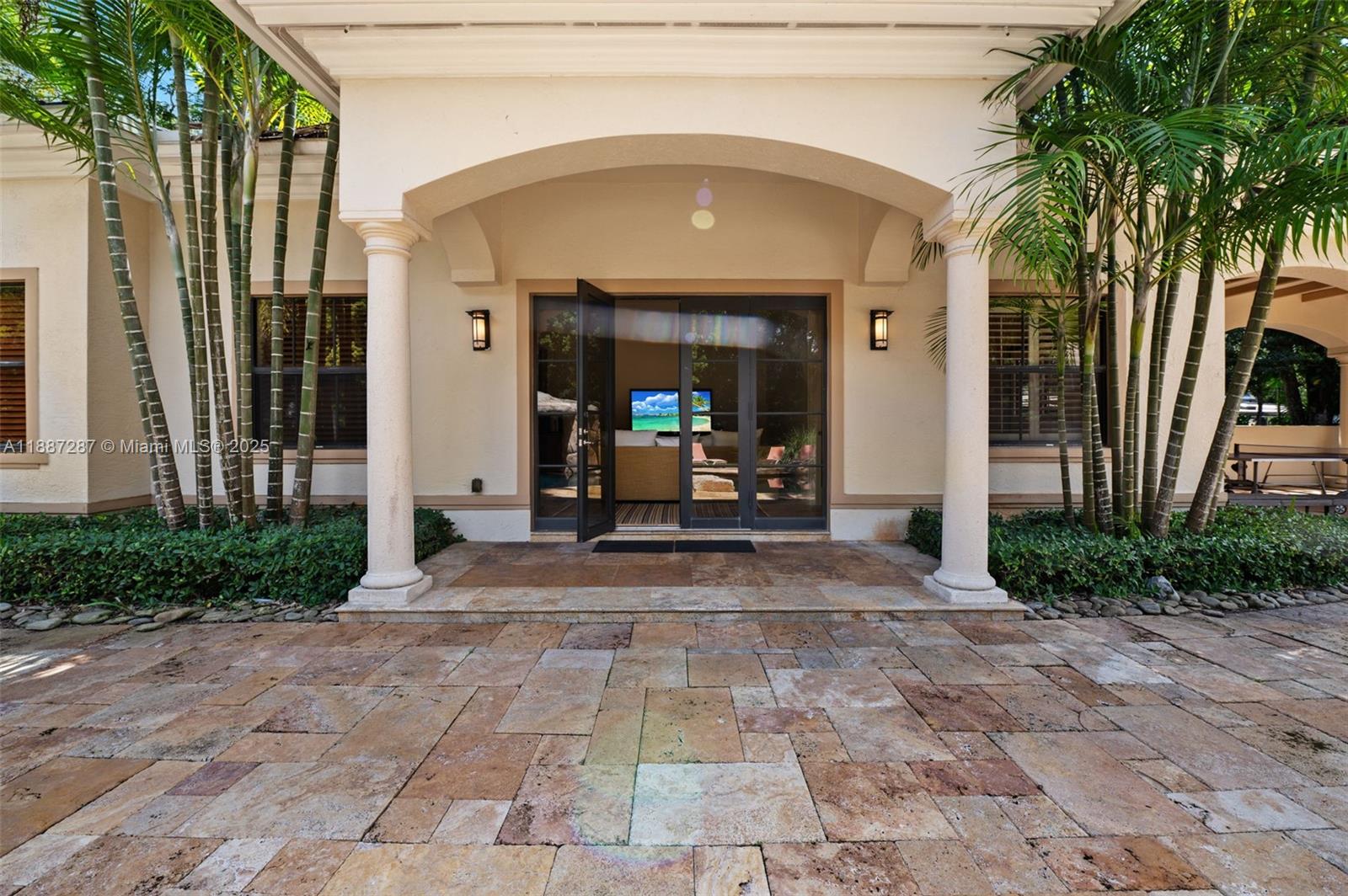 MARTIN SUBURBAN ACRES - Residential